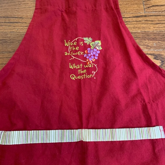 Apron - Picture 2 of 2